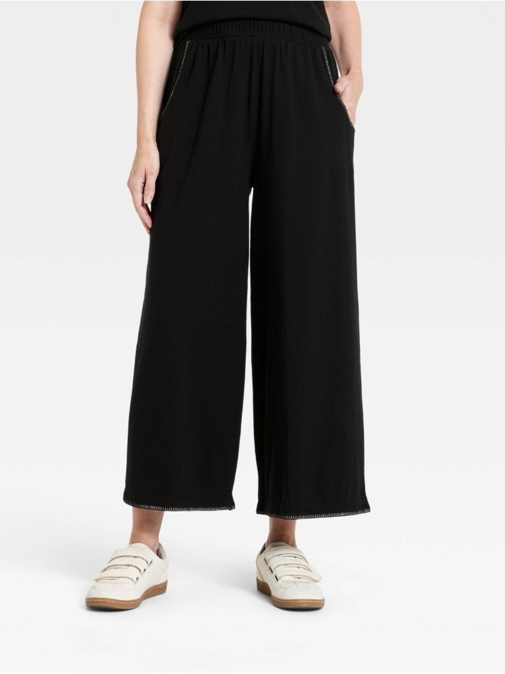 Universal Thread Black Wide-Leg Pull-On Pants with Side Pockets b208